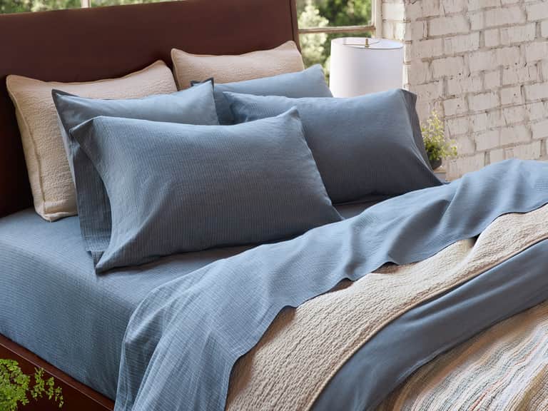 Organic Crinkled Percale&trade; Sheet Set image