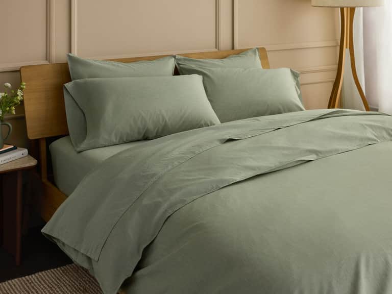 Organic Crinkled Percale&trade; Fitted Sheet image
