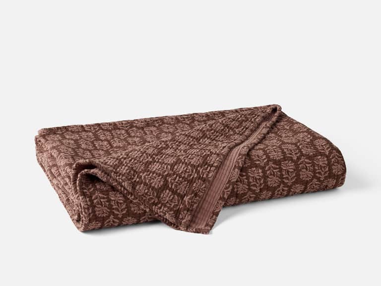 Mirada Organic Matelasse Coverlet image