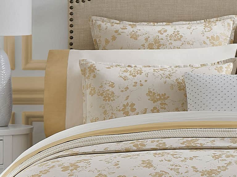 Flora Sham image