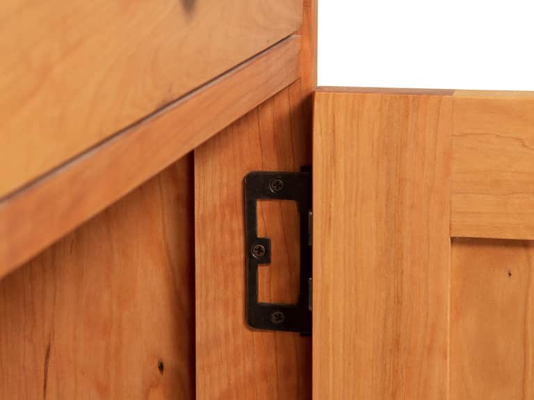 Heartwood Shaker 1-Drawer Nightstand with Door image
