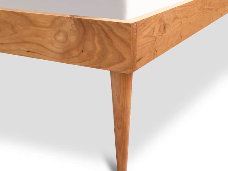Larssen Bed image