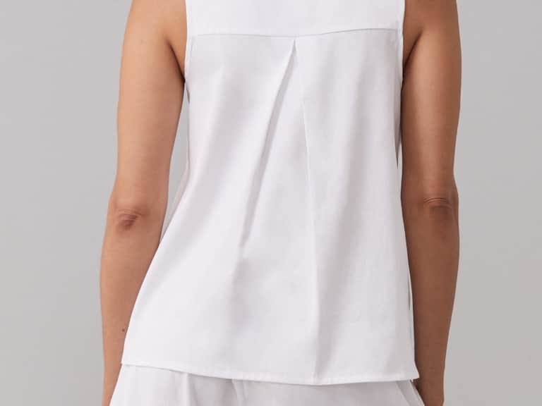 Caricia Buttoned Tank Top image