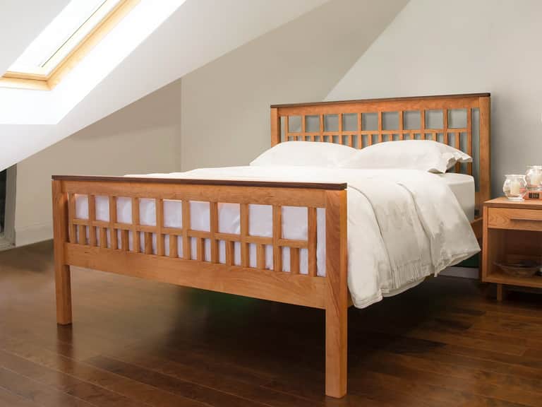 Modern American Trellis Bed image
