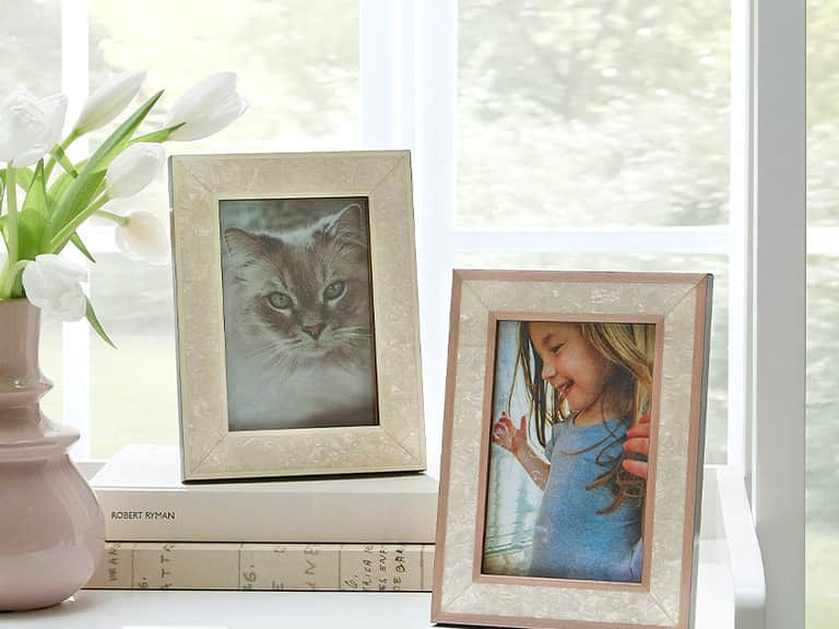 Ravello Frame image