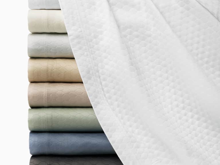 Favo Coverlet image