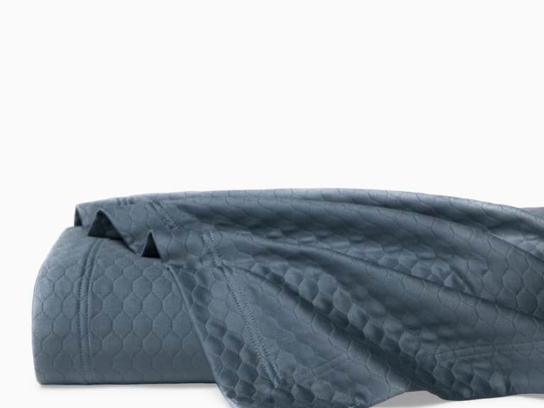 Favo Coverlet image