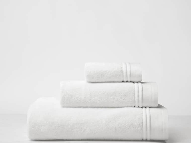 Aura Nuova Bath Towel