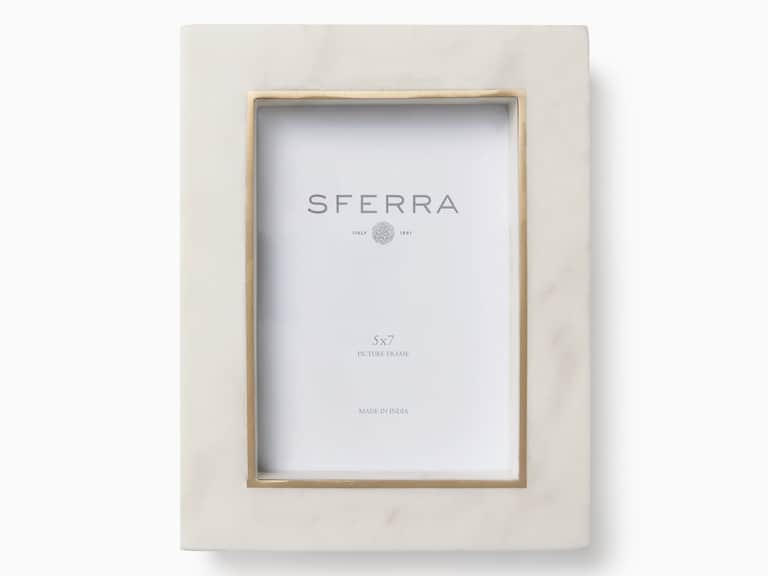 Pietra Frame image