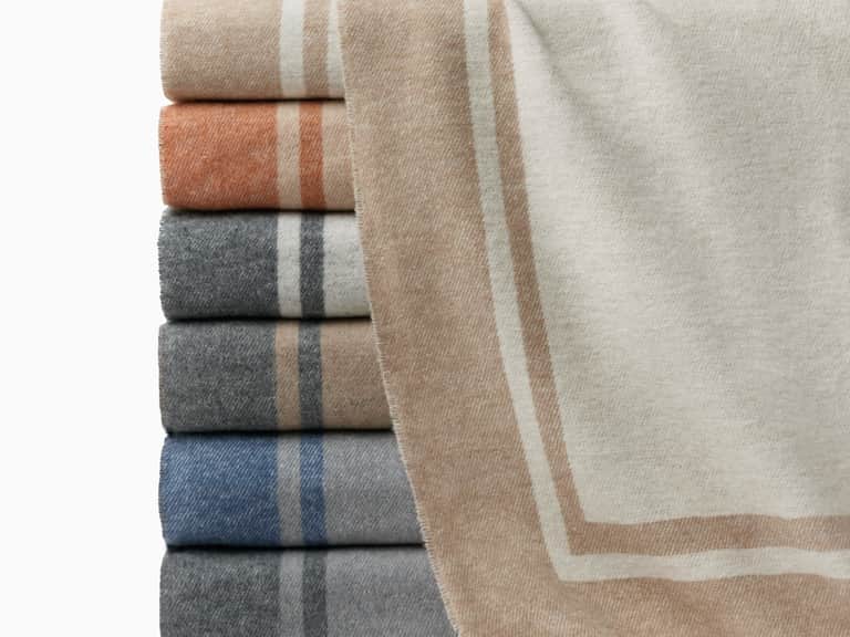 Viletta Throw image