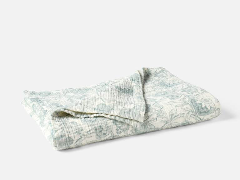 Balboa Organic Matelasse Print Throw image