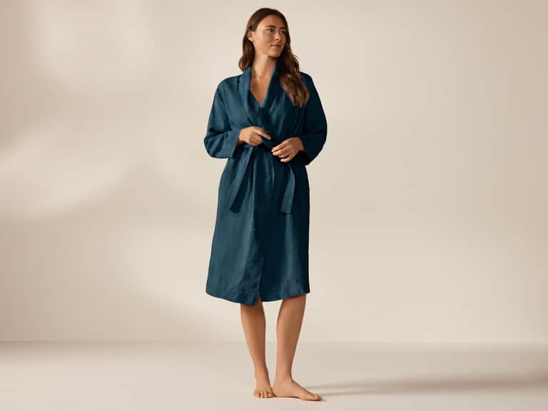 Women's Organic Relaxed Linen Robe image
