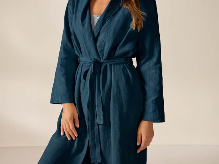 Women's Organic Relaxed Linen Robe image