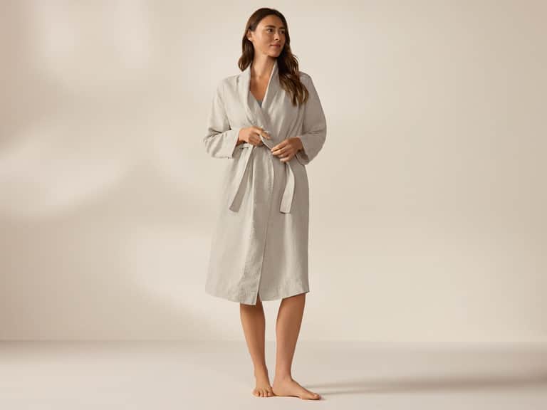 Women's Organic Relaxed Linen Robe image