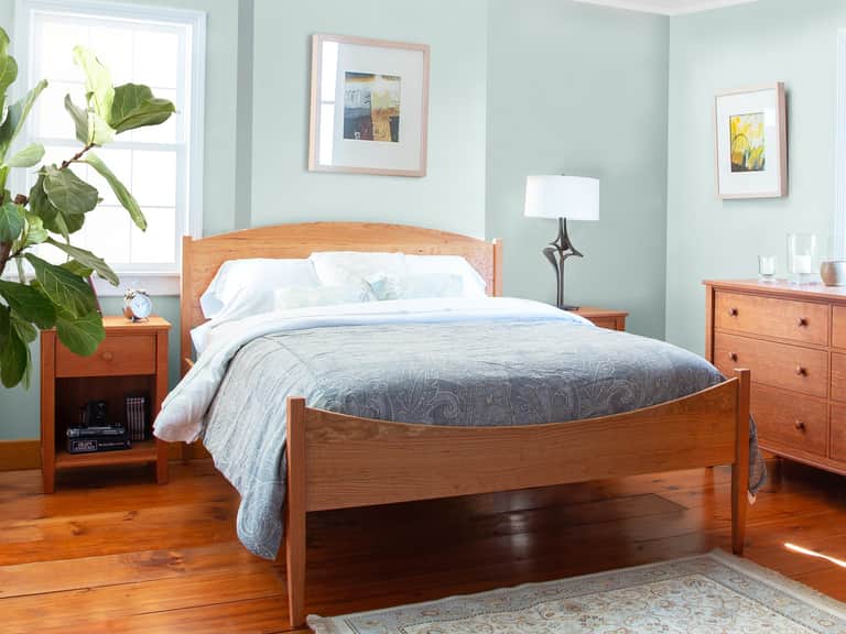 Vermont Shaker Moon Bed image