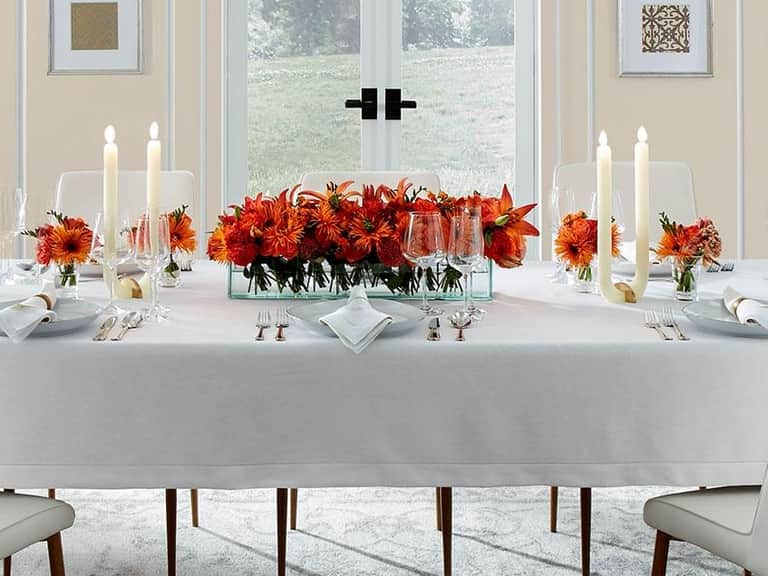 Classico Tablecloth image