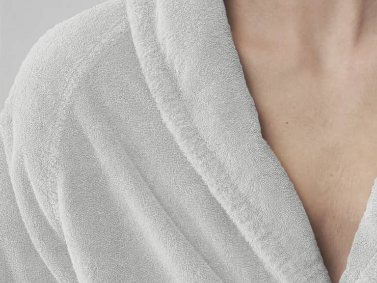 Crisp Bathrobe image