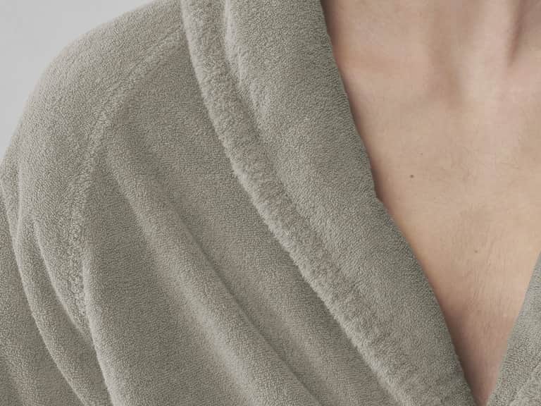 Crisp Bathrobe image