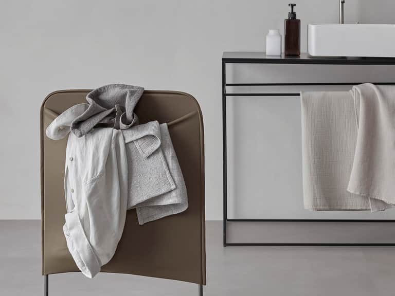 Isacco Laundry Basket image