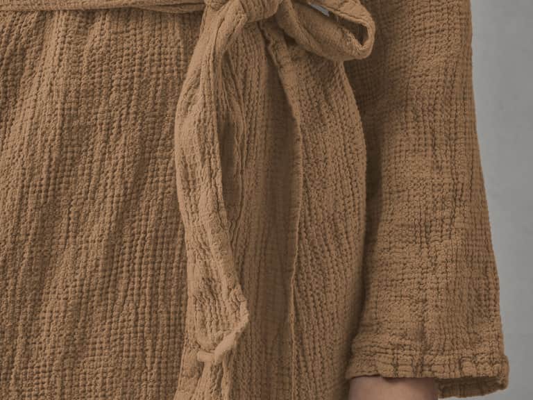 Lipe New Robe image