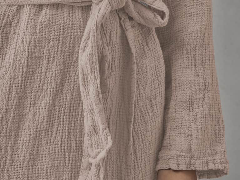 Lipe New Robe image