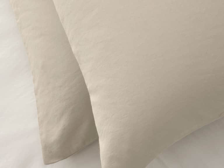 Miro Plain Pillow Cases Set image