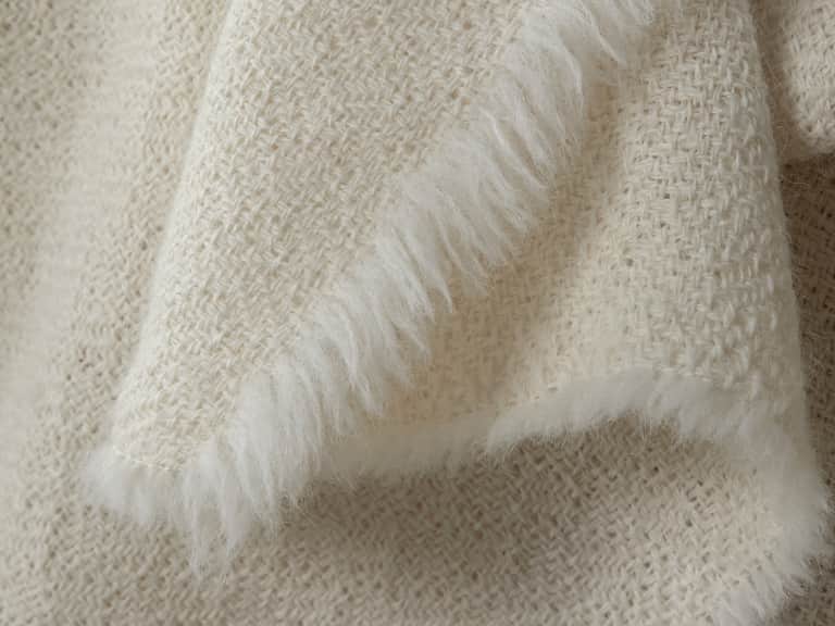 Paka Throw image