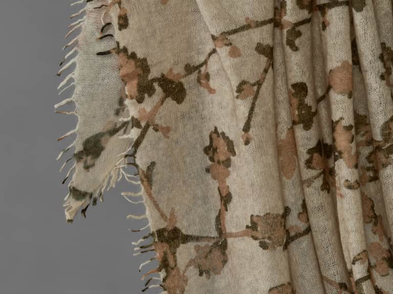 Snowy Pal Scarf image