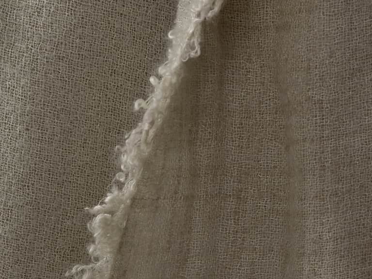Tiub Throw image