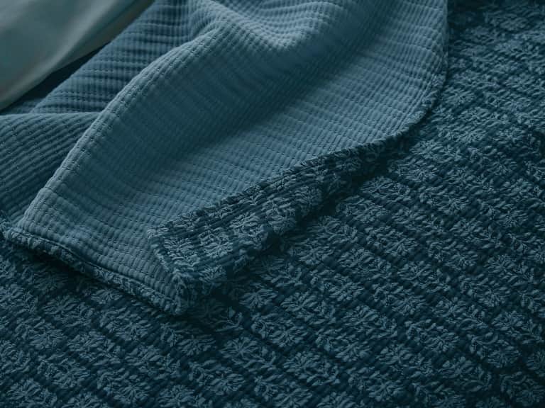 Mirada Organic Matelasse Coverlet image