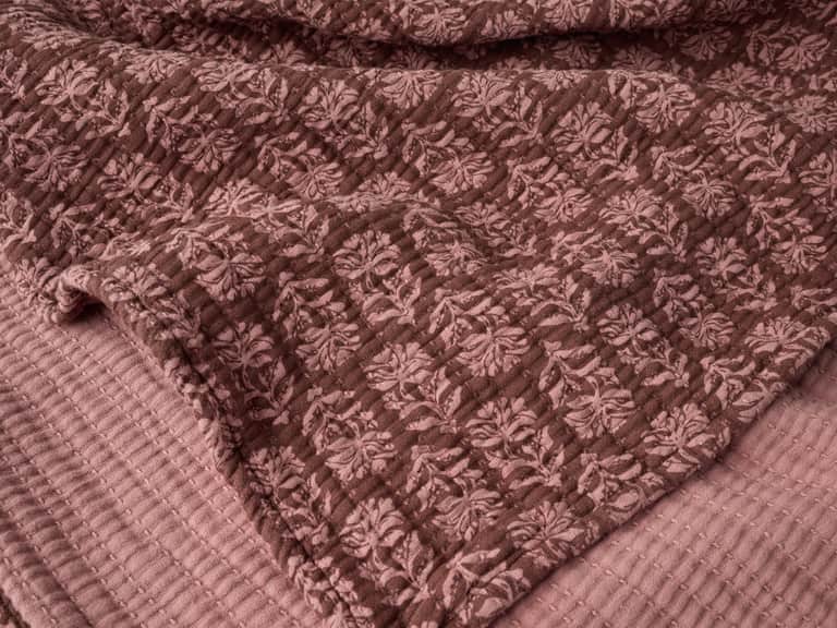 Mirada Organic Matelasse Coverlet image