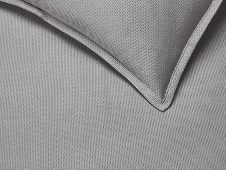 Perrio Coverlet image