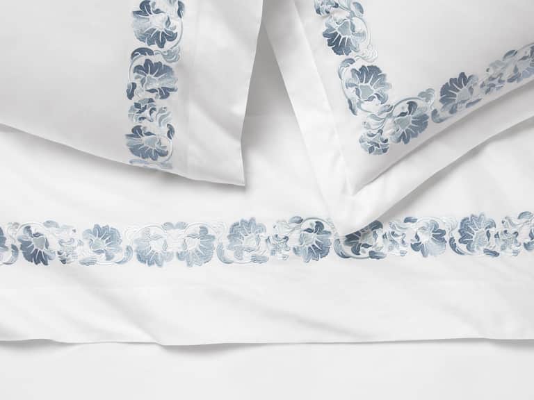 Tralcio Duvet Cover image