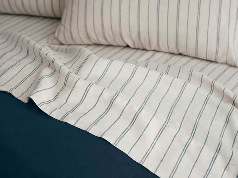 Organic Relaxed Linen Sheet Set image