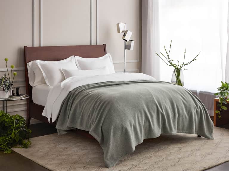 Cloud Brushed&trade; Organic Flannel Sheet Set image