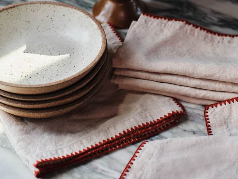 Olivos Embroidered Organic Linen Napkins image