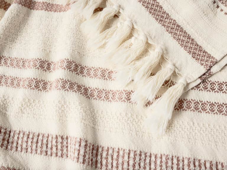 Bonita Organic Throw image