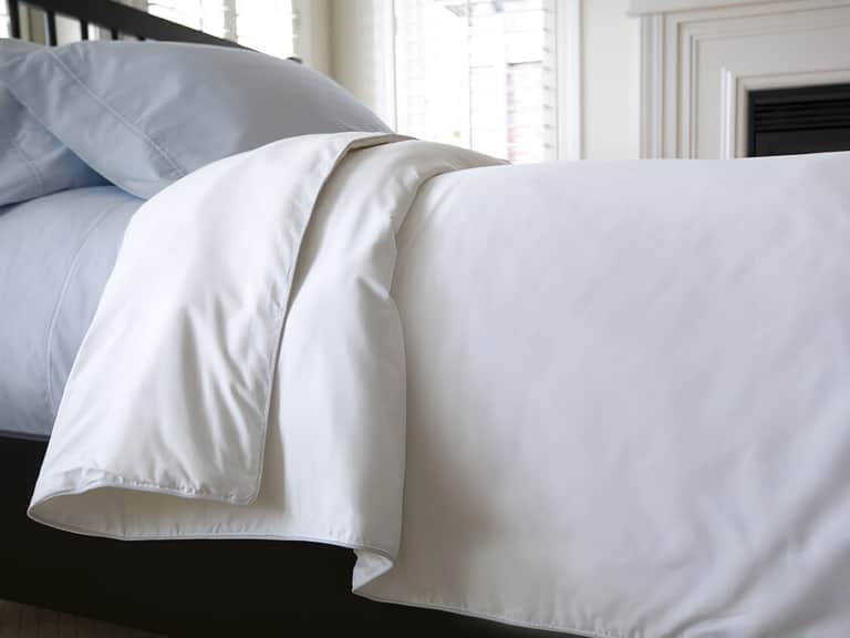 Mulberry West All Season Comforter