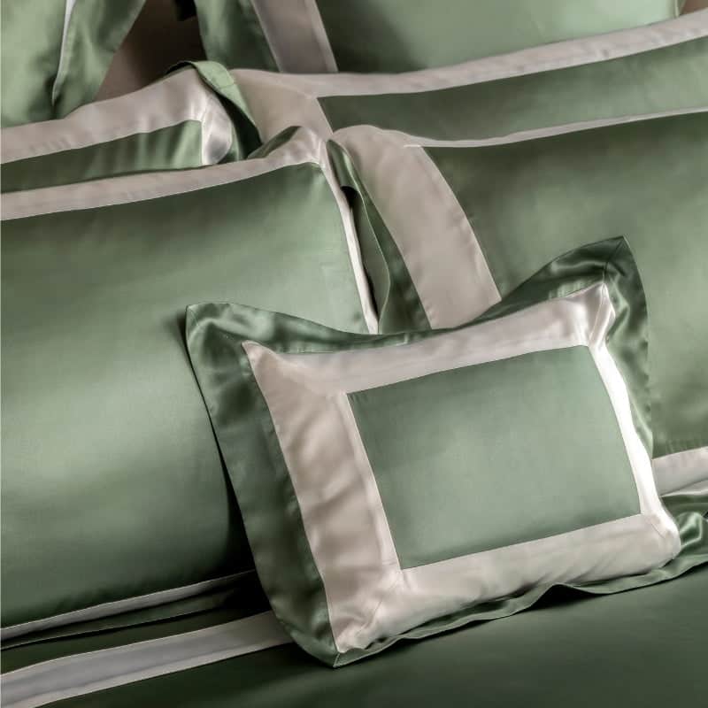 Ashdown Silk Duvet Cover edge detail