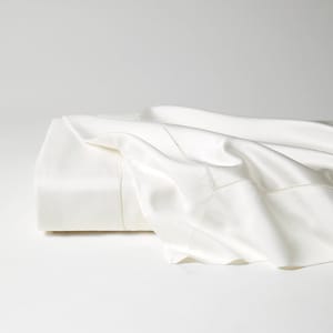 Sferra Giza 45 Seta Bedding Collection