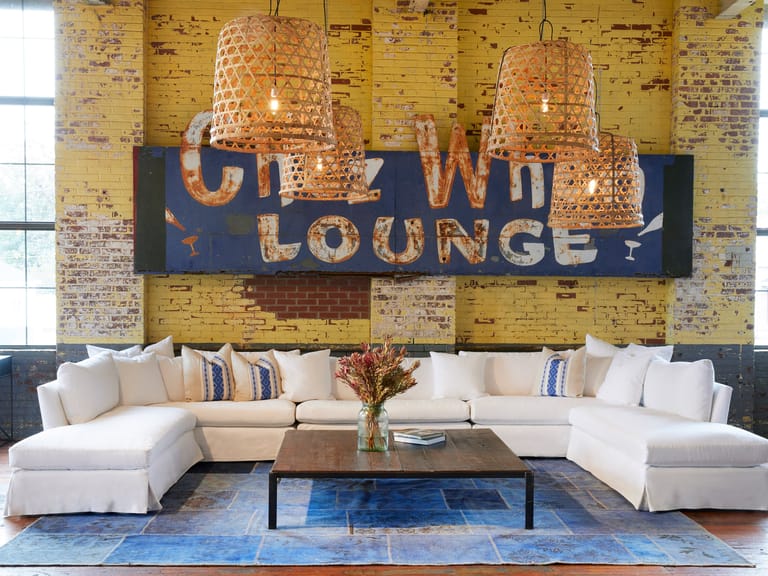 Cisco Seda Sectional image
