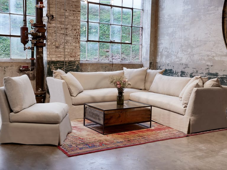 Cisco Seda Sectional image