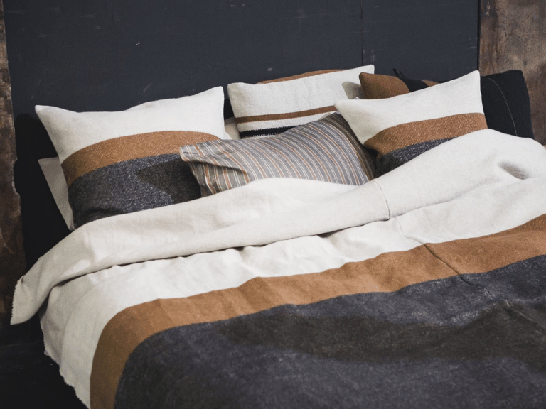 Libeco Nash Linen and Wool Coverlet image