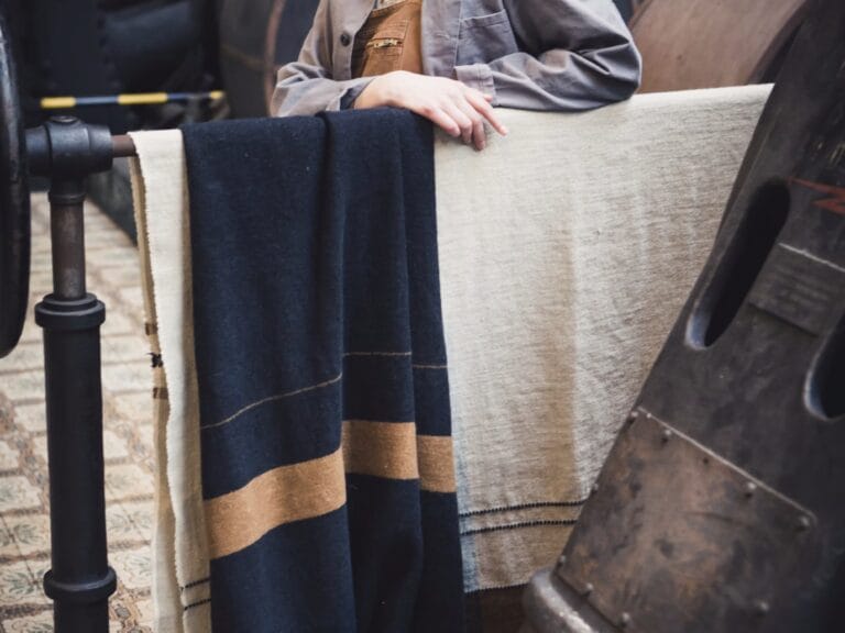 Libeco Oscar Linen and Wool Throw image