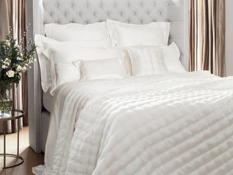 GingerLily Windsor Silk Coverlet image