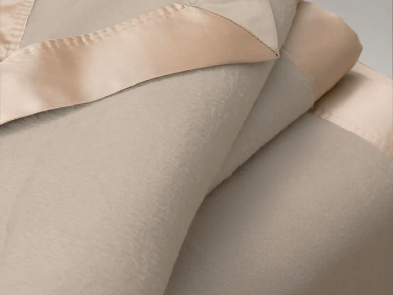 Gingerlily Silk Blanket image