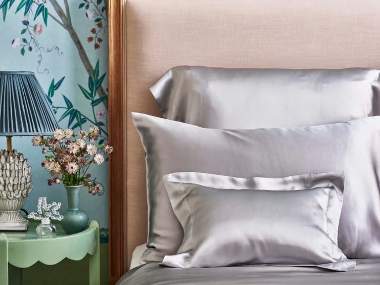 GingerLily Beauty Box Silk Pillowcase image