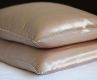 Spotlight silk pillowcase hot sale