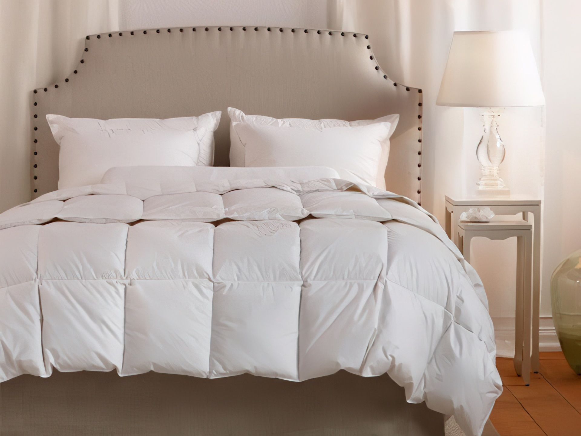 Snow white bedding twin top