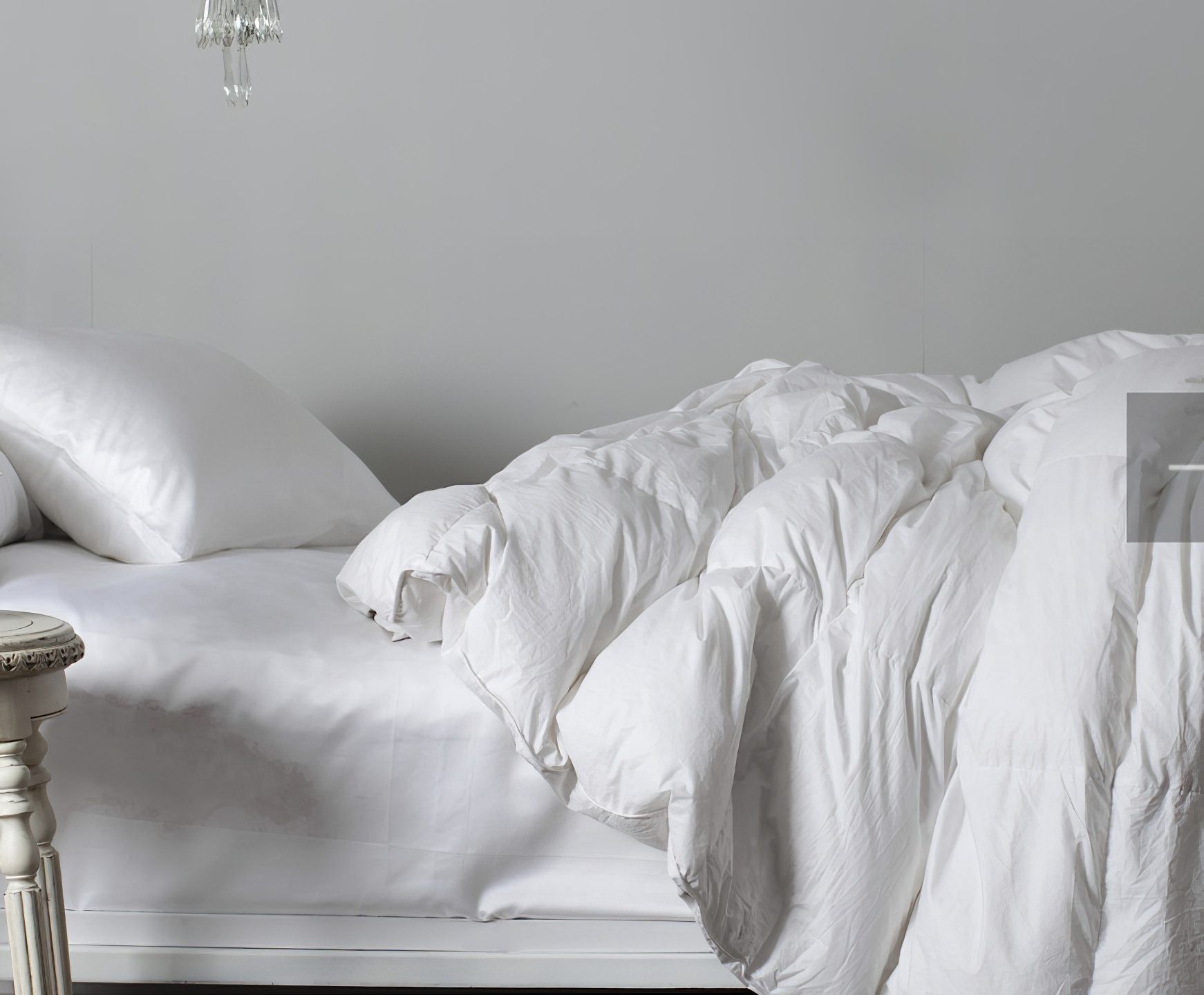 St Geneve Lajord Down Comforter filled with Canadian Goose
